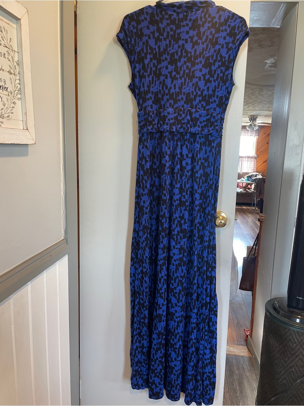 APT. 9 Blue Patterned Maxi Dress asymmetrical bottom  size M - Picture 7 of 7
